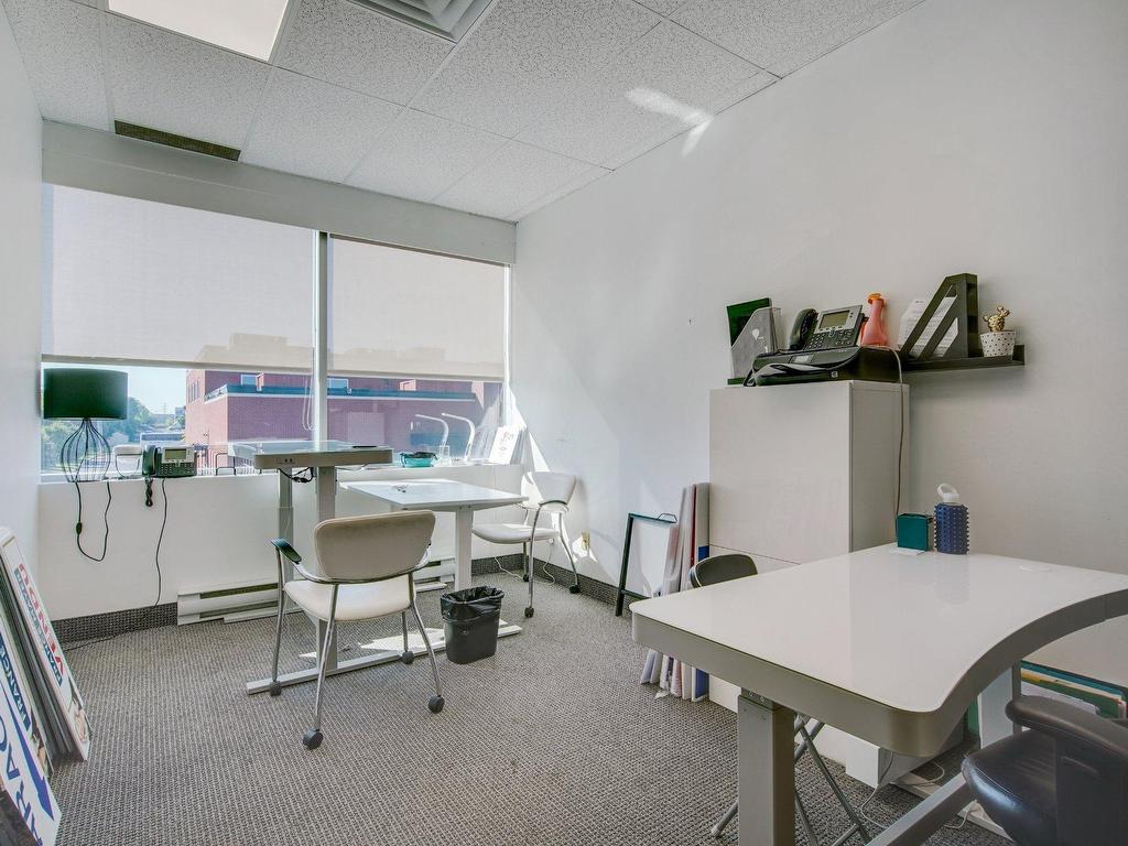 









130


Boul. de Mortagne

, 200,
Boucherville,




QC
J4B5M7

