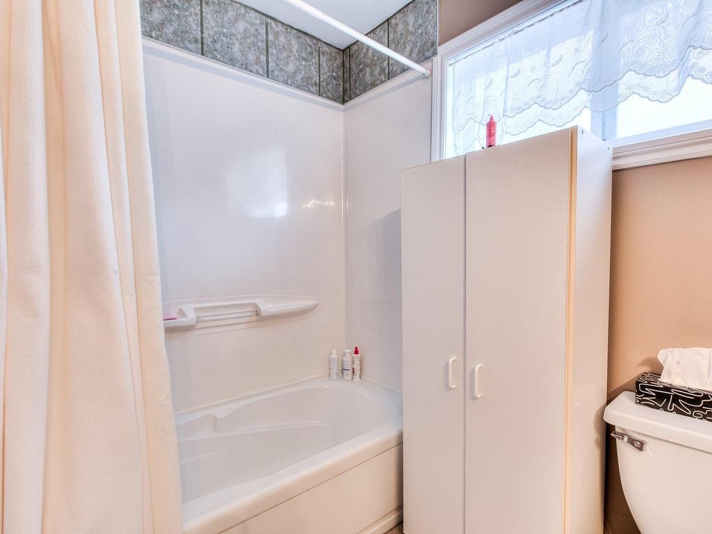 









86


Rue Cartier

,
Saint-Eustache,




QC
J7P1Y5

