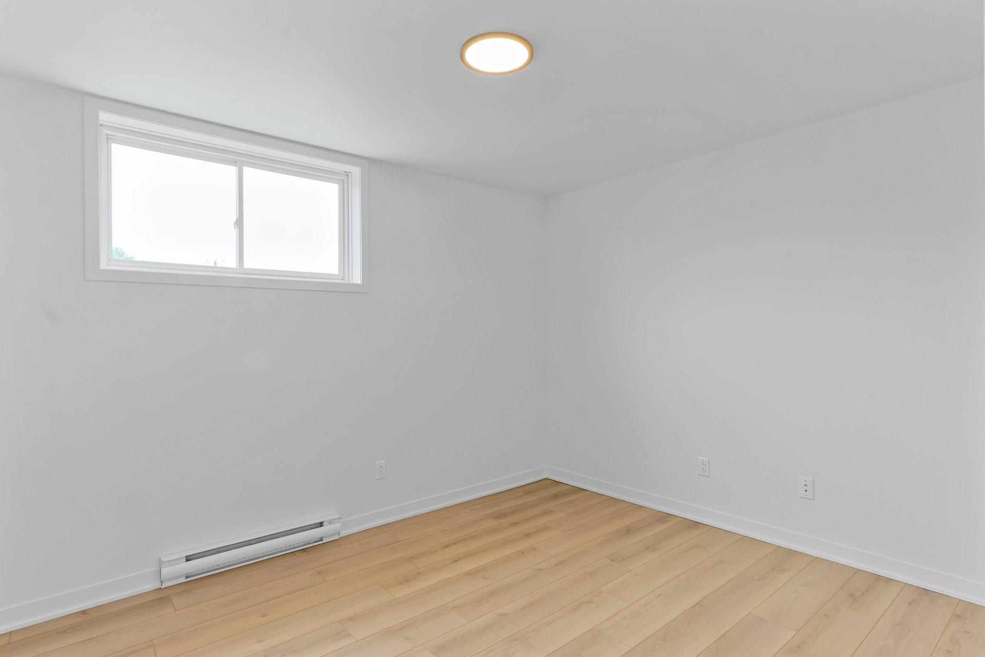 









217


Rue de la Barrière

,
Salaberry-de-Valleyfield,




QC
J6T6H9

