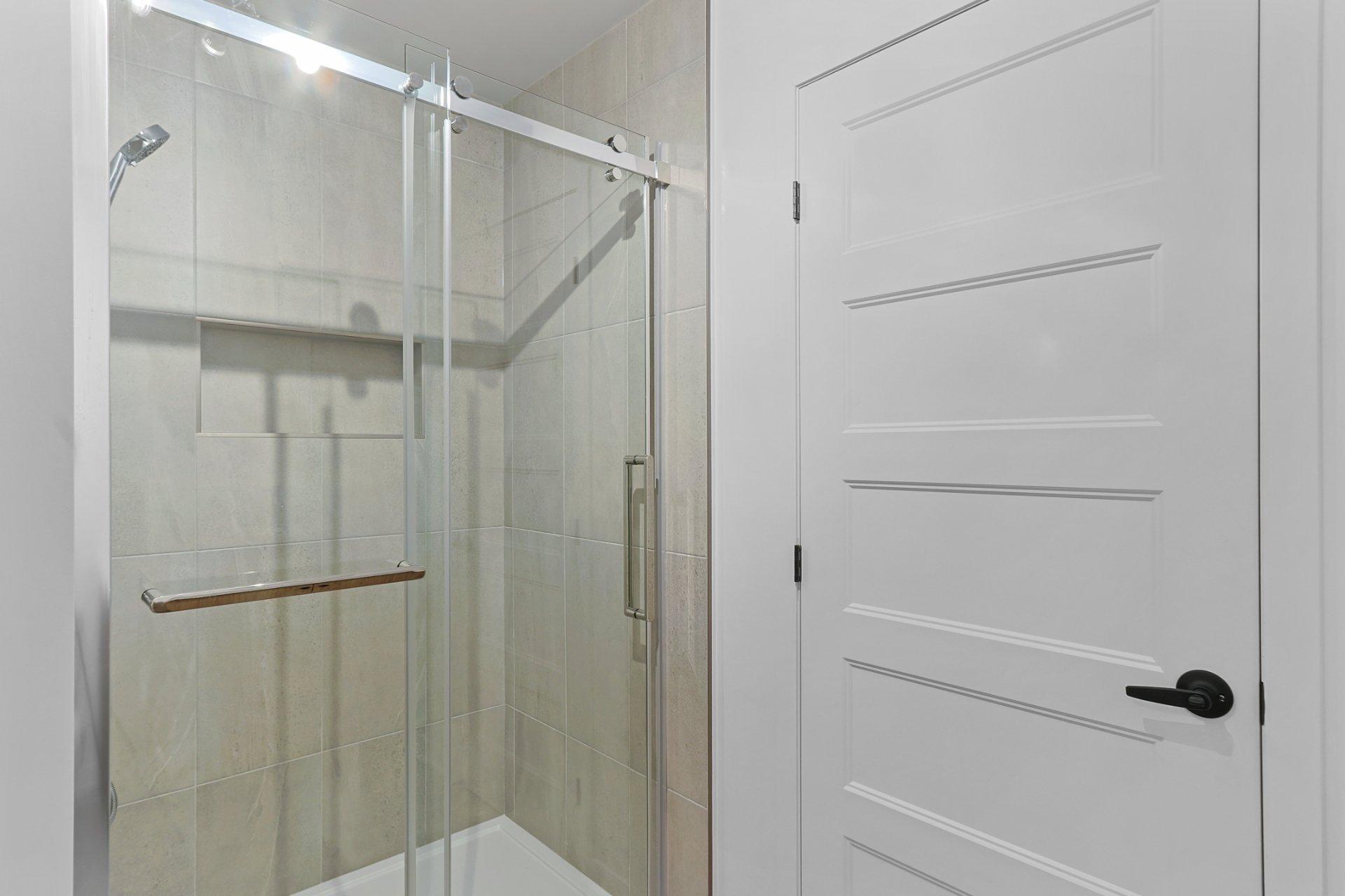 









217


Rue de la Barrière

,
Salaberry-de-Valleyfield,




QC
J6T6H9

