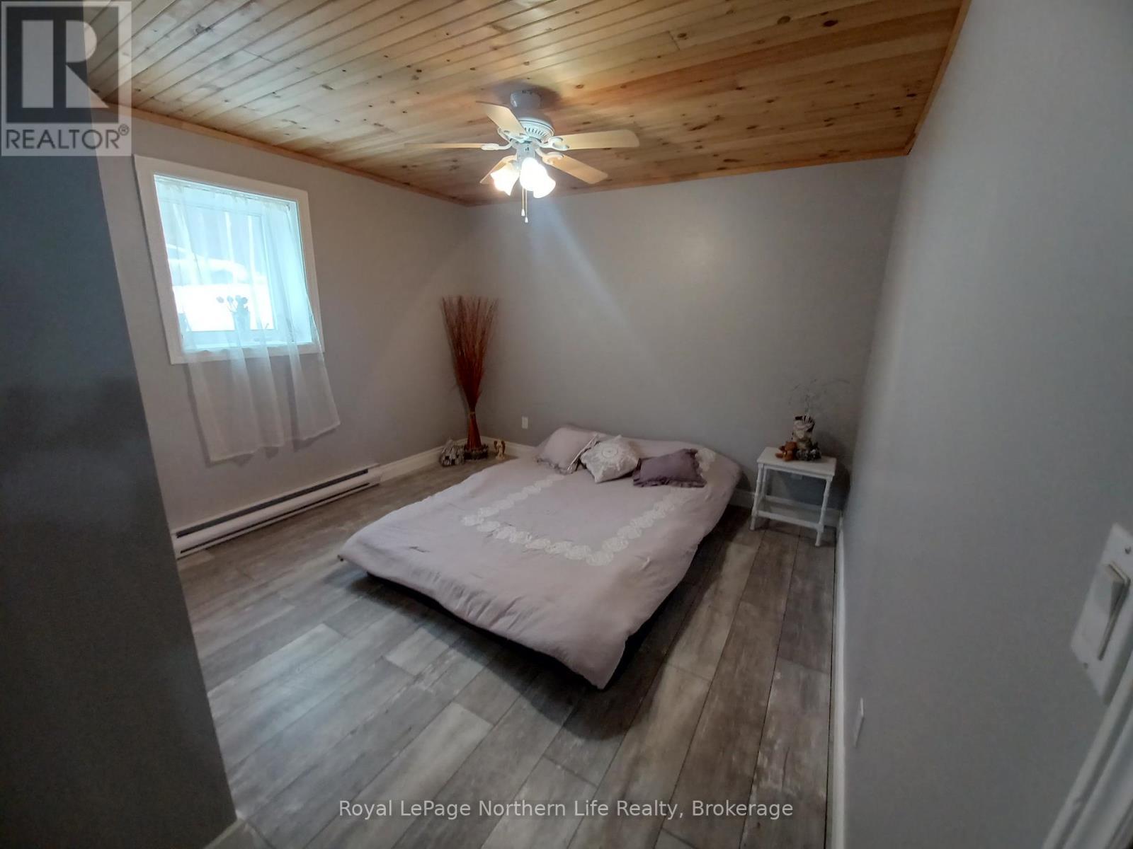 












3221 HIGHWAY 17 HIGHWAY E

,
Papineau-Cameron (Papineau Cameron),




Ontario
P0H1V0

