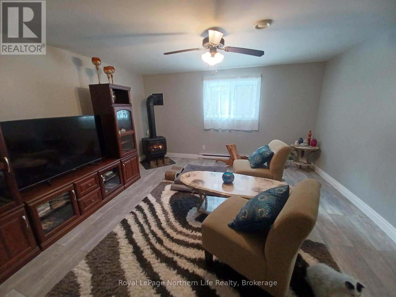 












3221 HIGHWAY 17 HIGHWAY E

,
Papineau-Cameron (Papineau Cameron),




Ontario
P0H1V0

