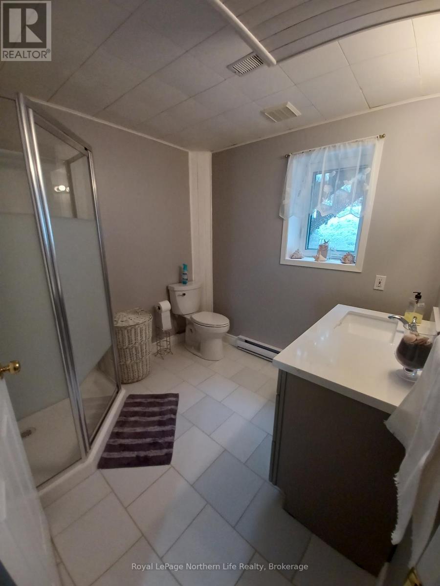 












3221 HIGHWAY 17 HIGHWAY E

,
Papineau-Cameron (Papineau Cameron),




Ontario
P0H1V0

