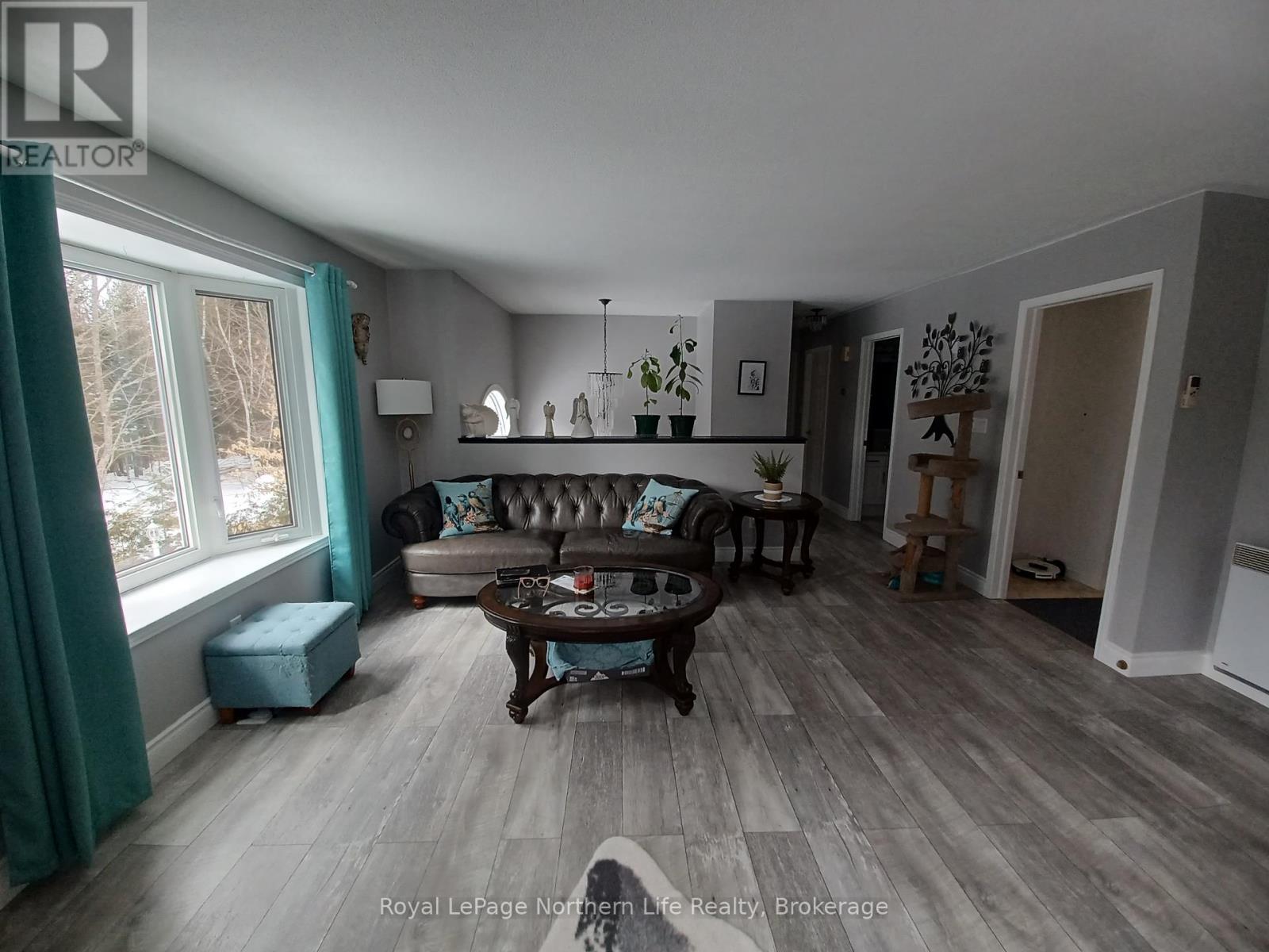 












3221 HIGHWAY 17 HIGHWAY E

,
Papineau-Cameron (Papineau Cameron),




Ontario
P0H1V0

