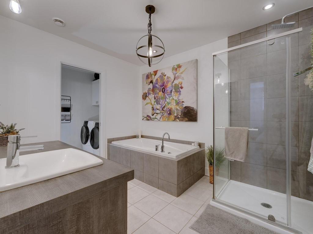 









4075


Rue Ouellette

, 101,
Longueuil (Saint-Hubert),




QC
J3Y7M4

