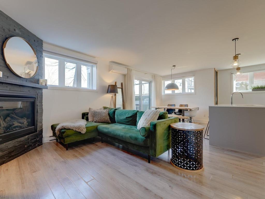 









4075


Rue Ouellette

, 101,
Longueuil (Saint-Hubert),




QC
J3Y7M4

