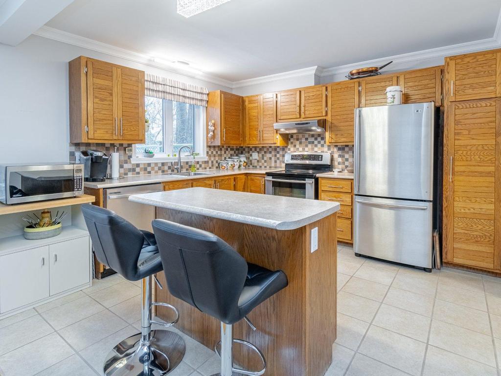









865


Rue Trémoy

,
Québec (Sainte-Foy/Sillery/Cap-Rouge),




QC
G1X4A9

