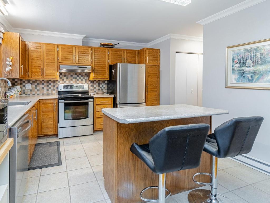 









865


Rue Trémoy

,
Québec (Sainte-Foy/Sillery/Cap-Rouge),




QC
G1X4A9

