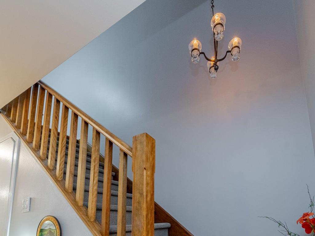 









865


Rue Trémoy

,
Québec (Sainte-Foy/Sillery/Cap-Rouge),




QC
G1X4A9

