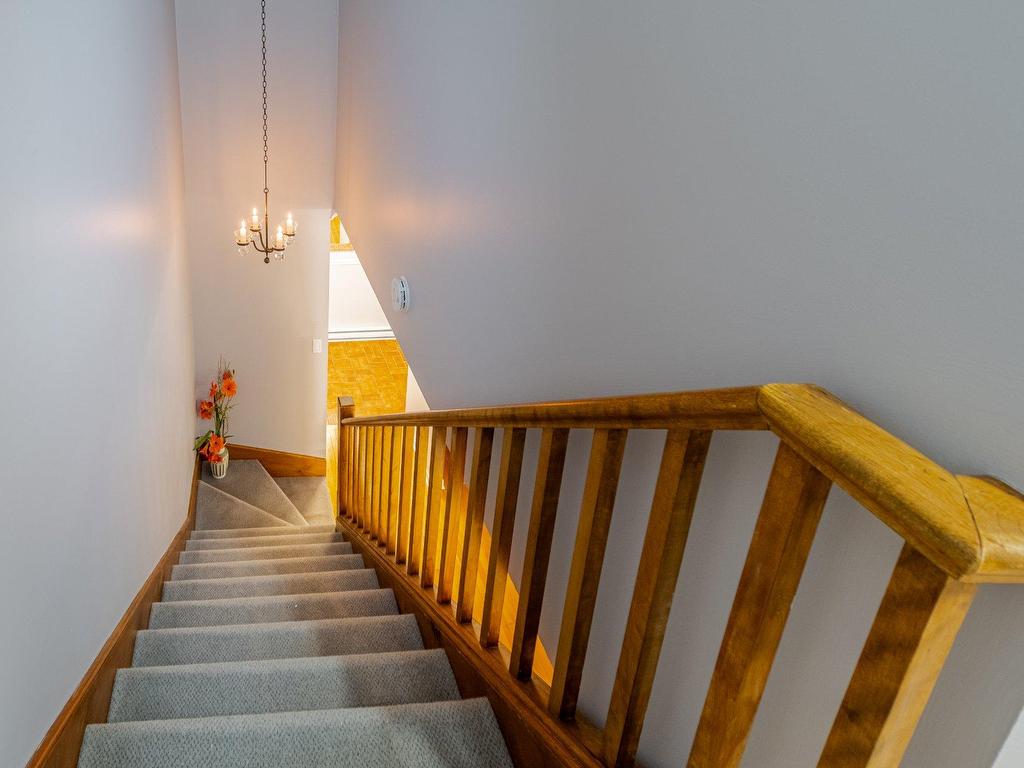 









865


Rue Trémoy

,
Québec (Sainte-Foy/Sillery/Cap-Rouge),




QC
G1X4A9

