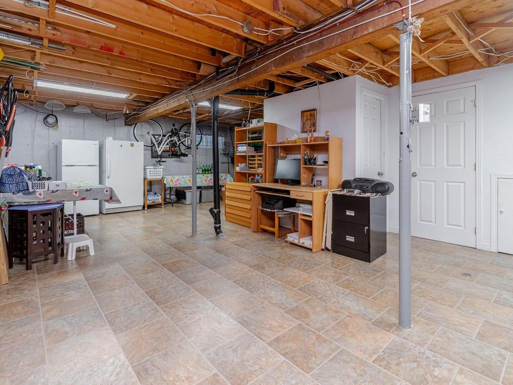 









865


Rue Trémoy

,
Québec (Sainte-Foy/Sillery/Cap-Rouge),




QC
G1X4A9

