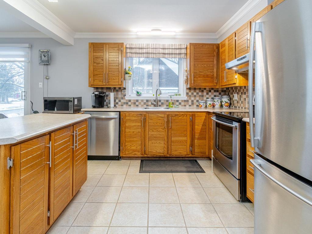 









865


Rue Trémoy

,
Québec (Sainte-Foy/Sillery/Cap-Rouge),




QC
G1X4A9

