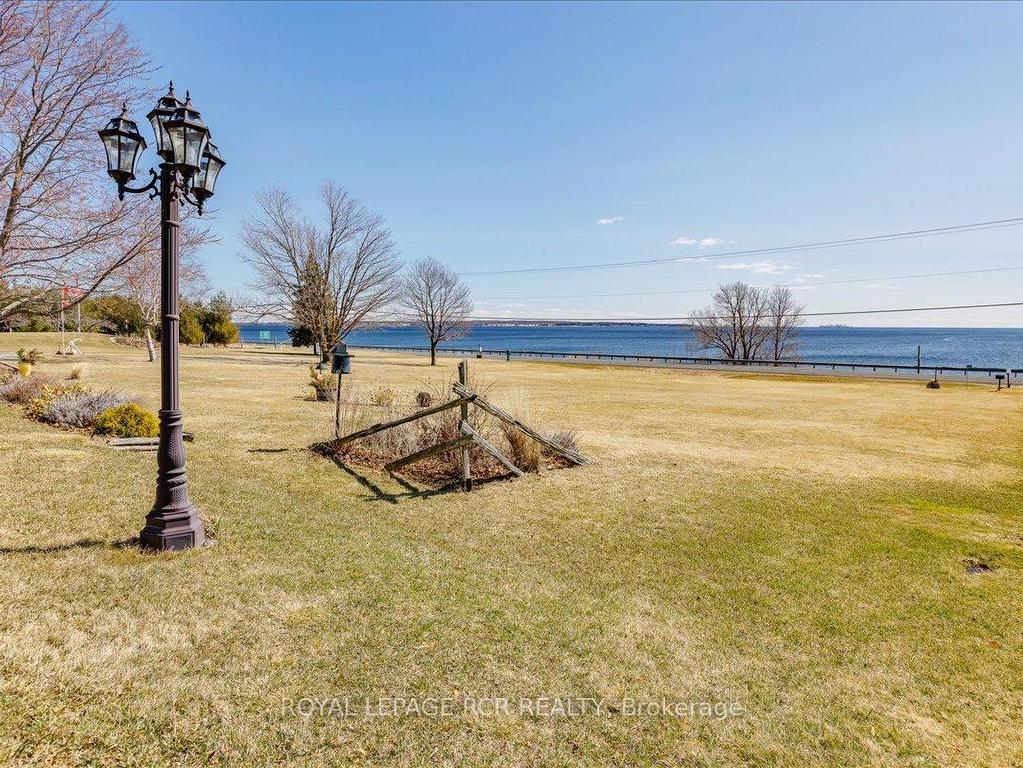 









7499


Loyalist

Parkway,
Greater Napanee,




ON
K0K 1G0

