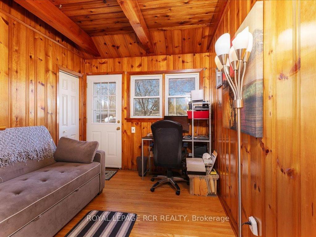









7499


Loyalist

Parkway,
Greater Napanee,




ON
K0K 1G0

