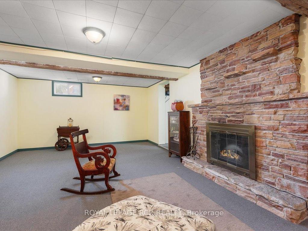 









7499


Loyalist

Parkway,
Greater Napanee,




ON
K0K 1G0

