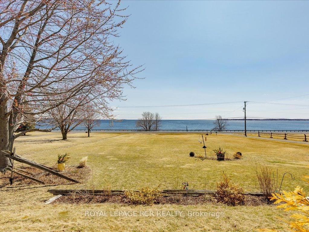 









7499


Loyalist

Parkway,
Greater Napanee,




ON
K0K 1G0

