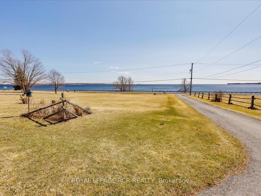 









7499


Loyalist

Parkway,
Greater Napanee,




ON
K0K 1G0

