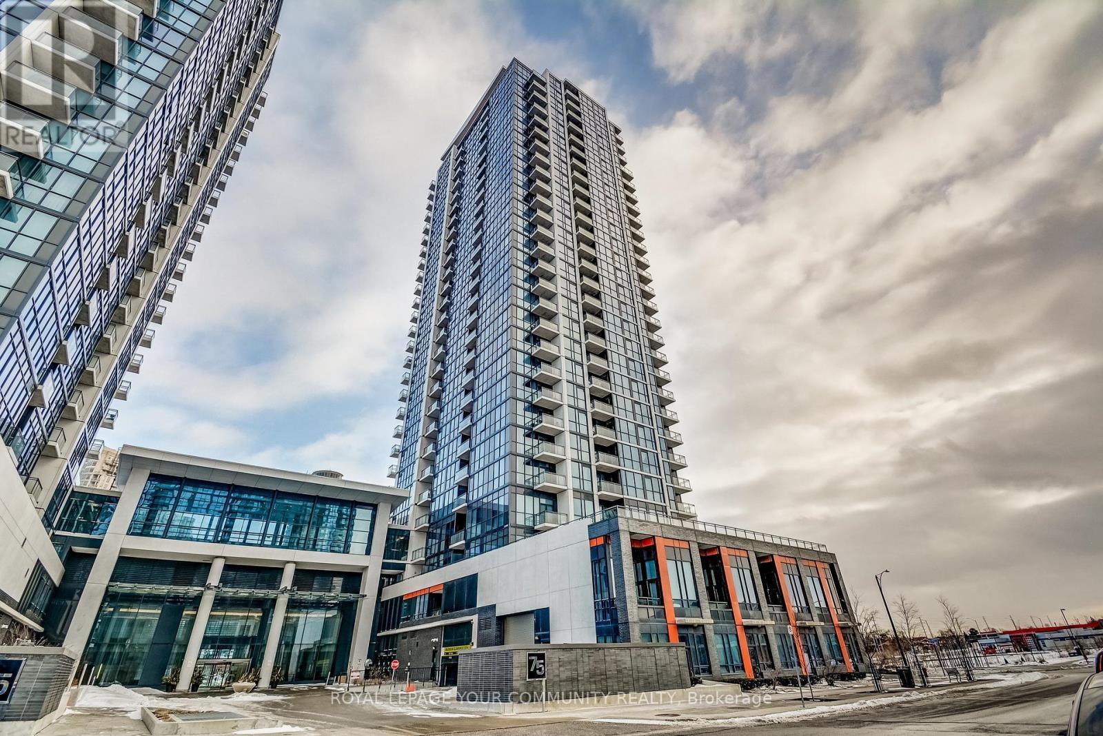 












2702 - 75 EGLINTON AVENUE W

,
Mississauga,




Ontario
L5R0E5

