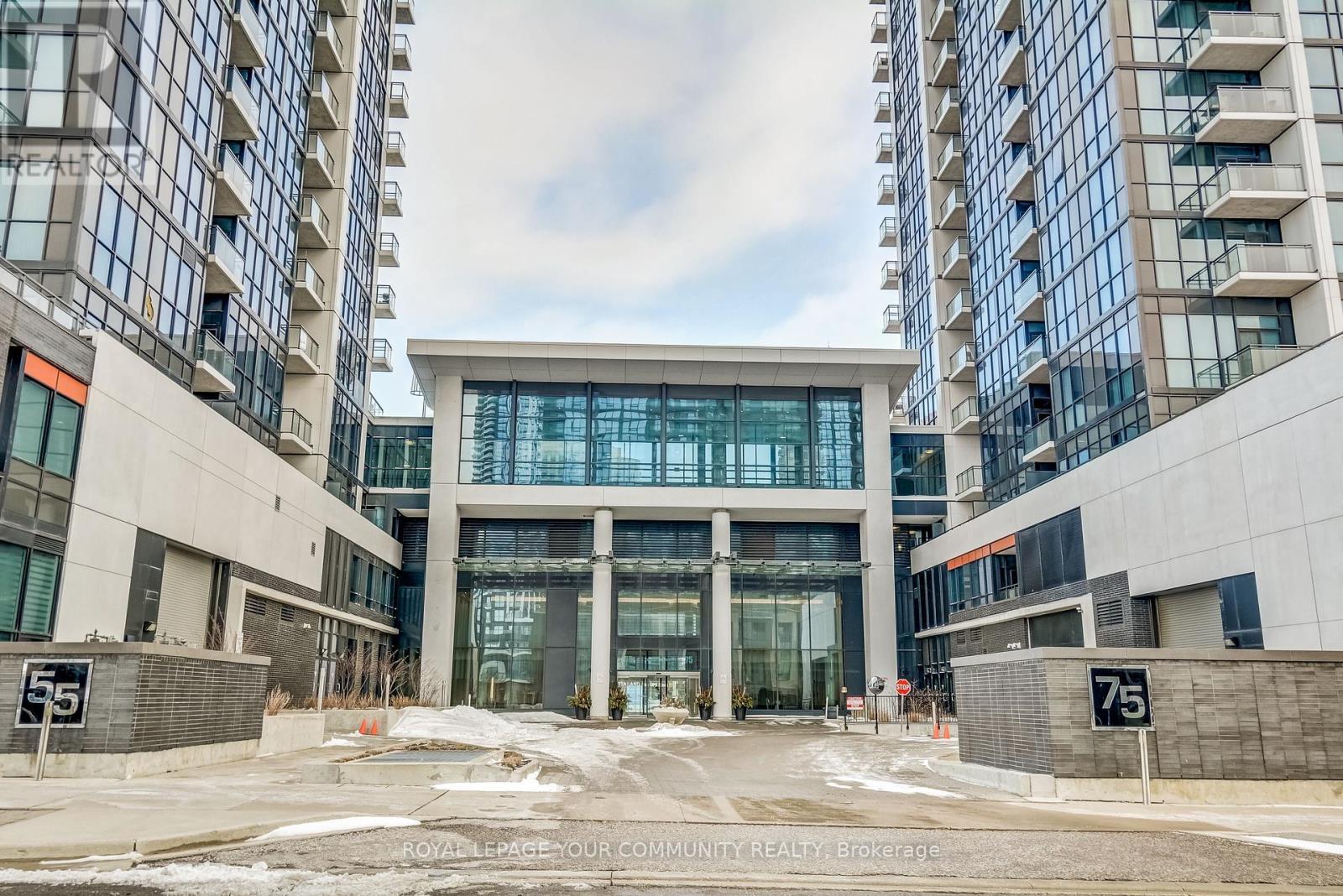 












2702 - 75 EGLINTON AVENUE W

,
Mississauga,




Ontario
L5R0E5

