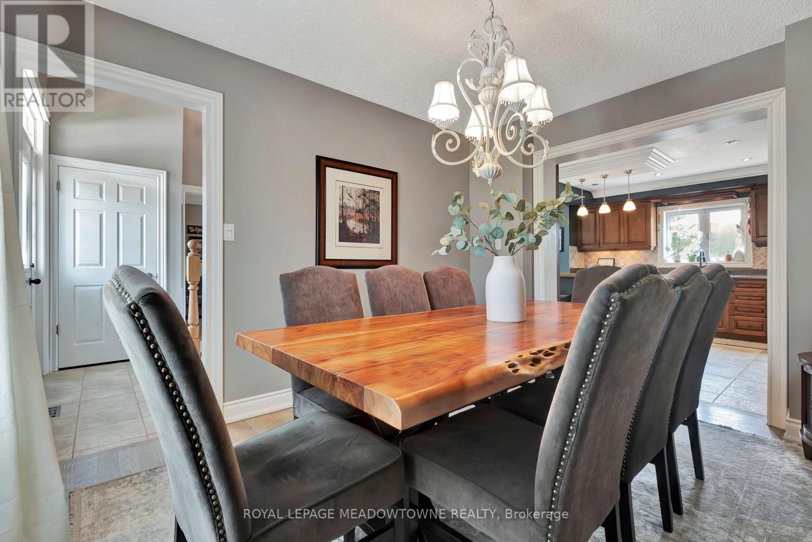 












1 WOODSPRING COURT E

,
Hamilton,




Ontario
L8N2Z7

