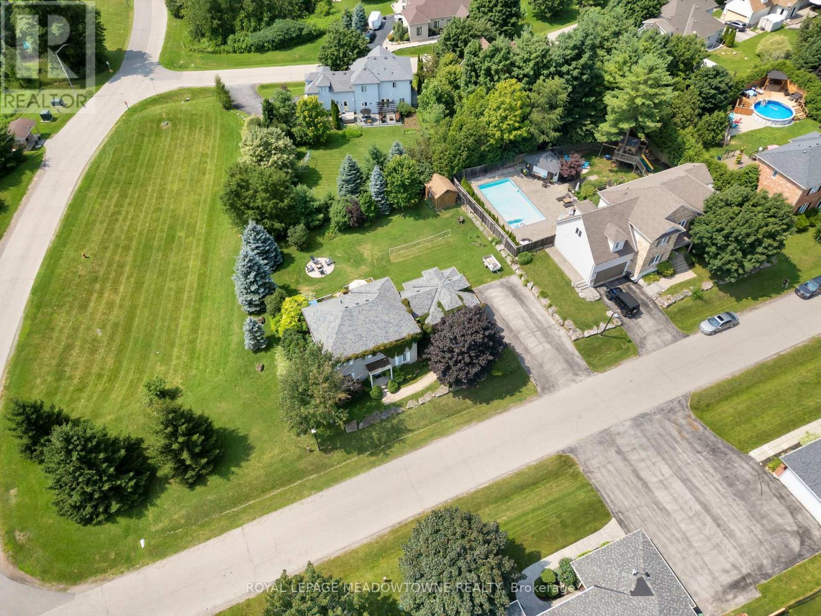 












1 WOODSPRING COURT E

,
Hamilton,




Ontario
L8N2Z7

