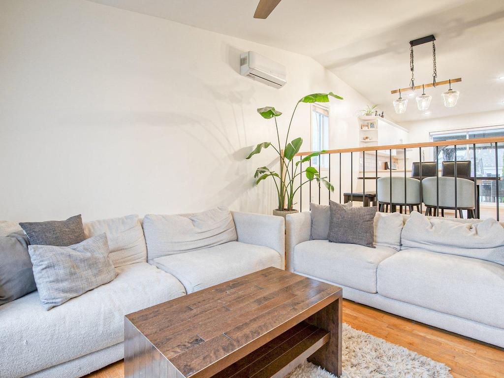









1231


Rue St-Charles

,
Saint-Alexandre,




QC
J0J1S0


