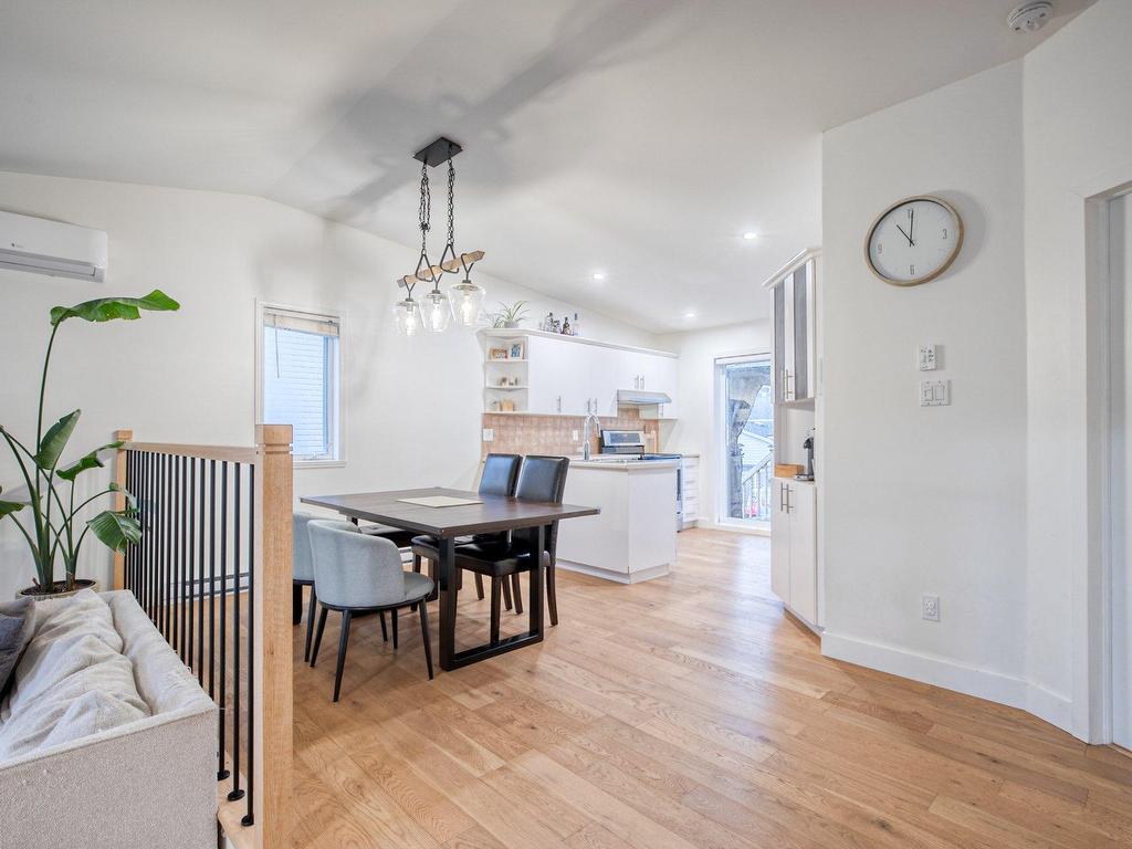 









1231


Rue St-Charles

,
Saint-Alexandre,




QC
J0J1S0

