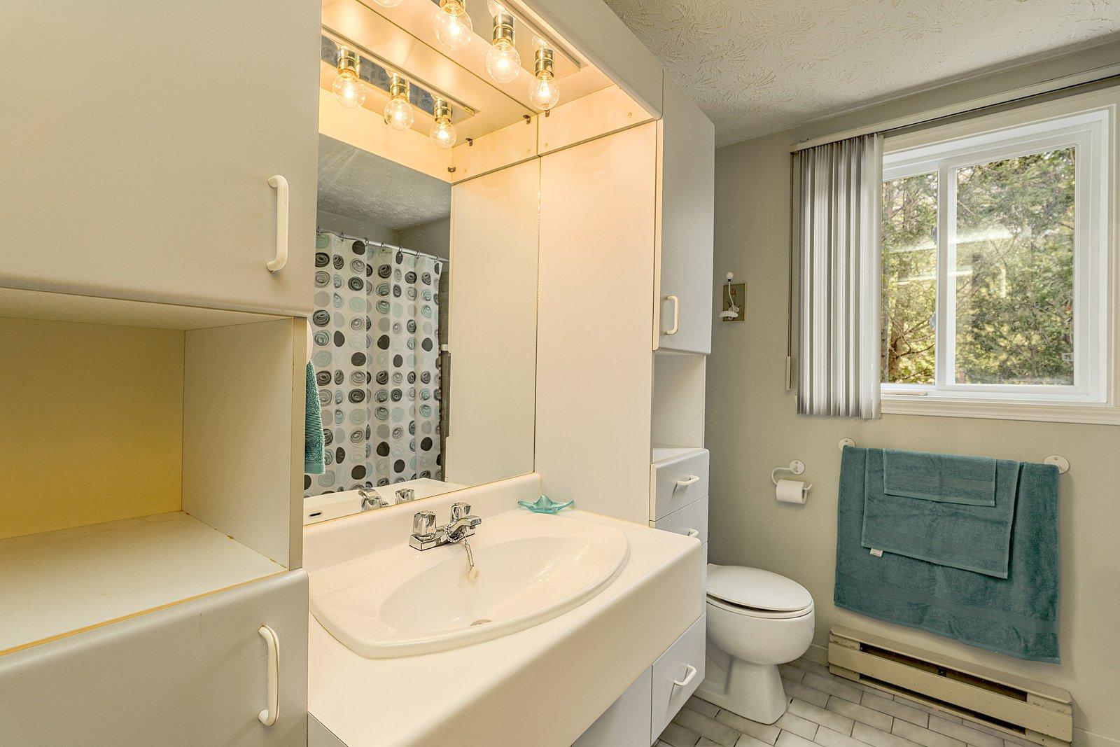









1105


Rue de l'Esplanade

, 4,
Sherbrooke (Les Nations),




QC
J1H1S9

