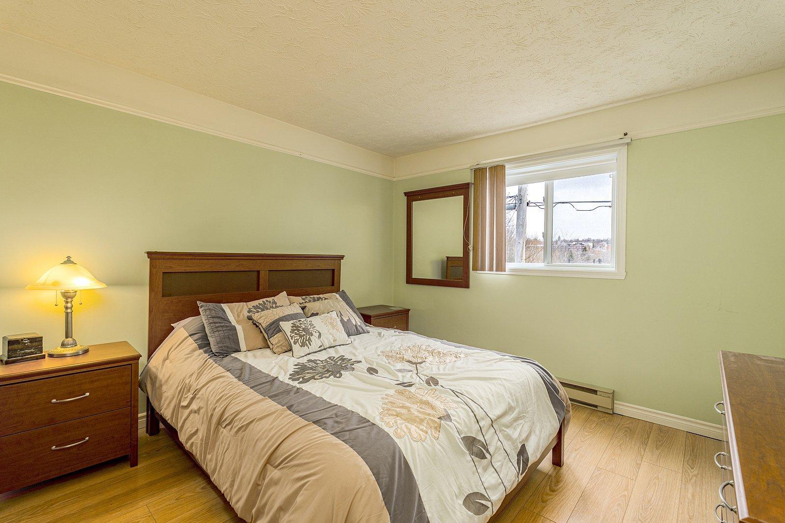 









1105


Rue de l'Esplanade

, 4,
Sherbrooke (Les Nations),




QC
J1H1S9

