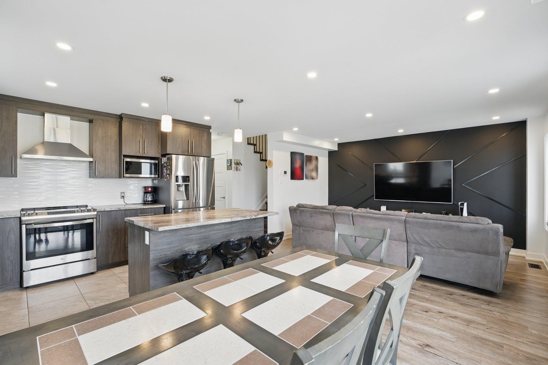 









185


Rue des Hauts-Bois

,
Gatineau (Masson-Angers),




QC
J8M0C9

