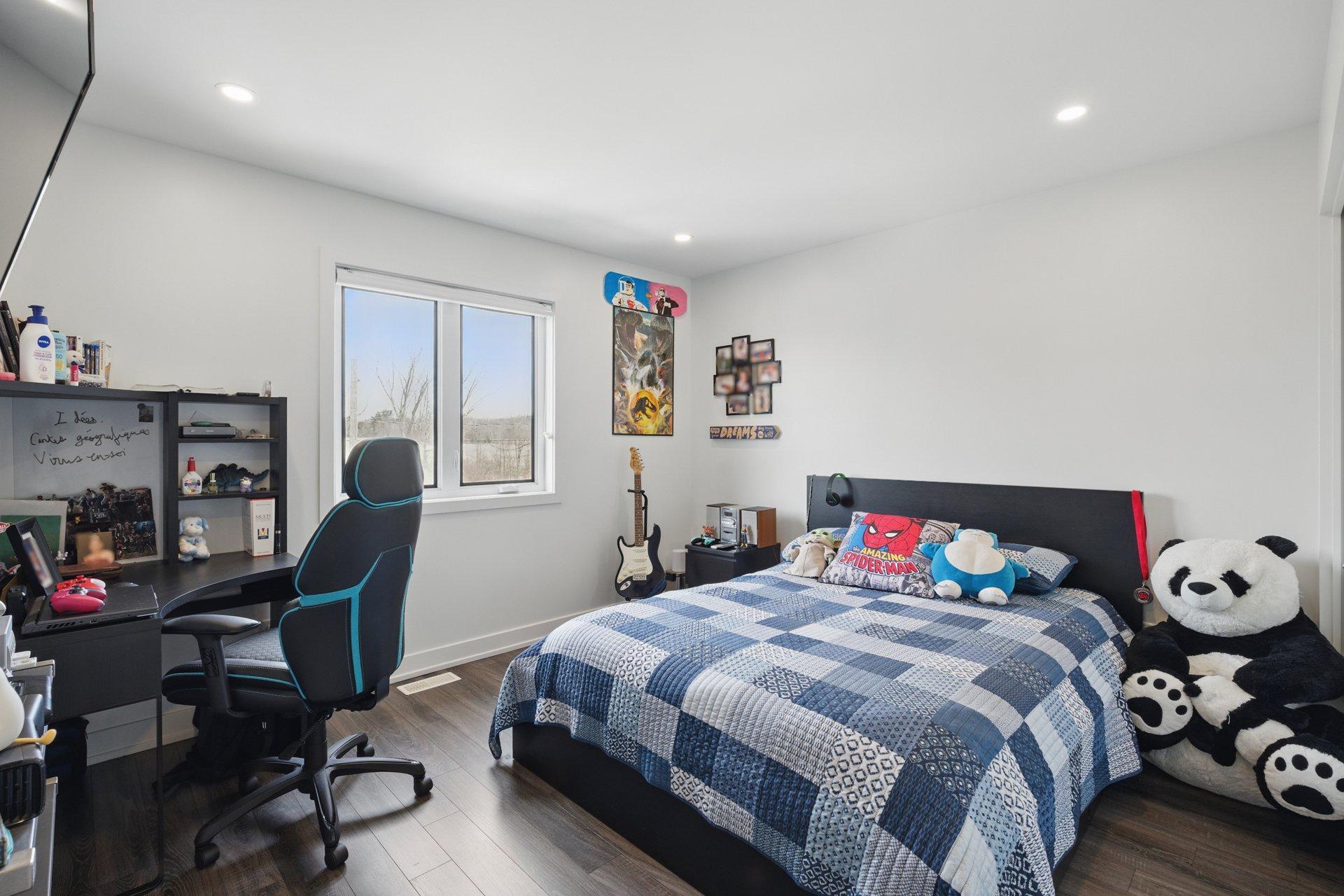 









185


Rue des Hauts-Bois

,
Gatineau (Masson-Angers),




QC
J8M0C9

