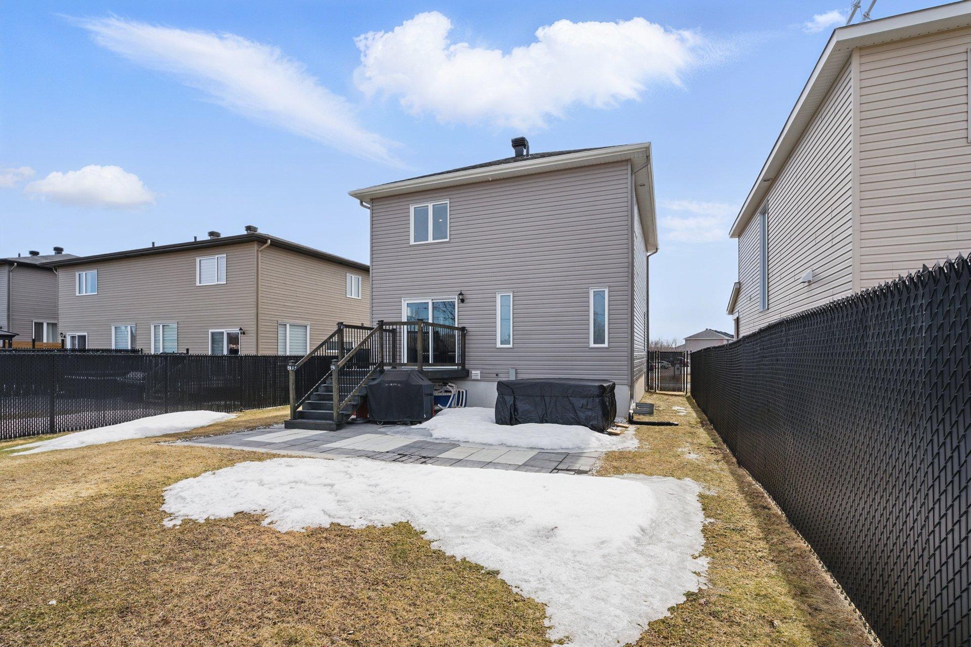 









185


Rue des Hauts-Bois

,
Gatineau (Masson-Angers),




QC
J8M0C9

