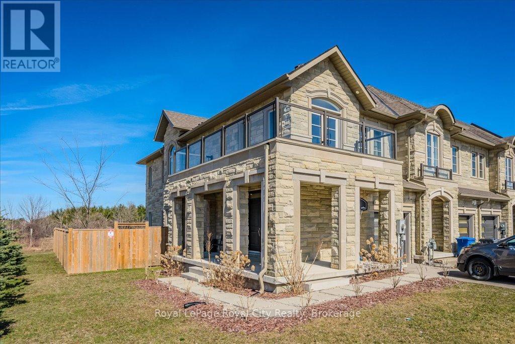 












10 MUSSEN STREET

,
Guelph (Victoria North),




Ontario
N1E0K3

