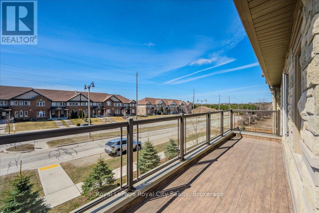 












10 MUSSEN STREET

,
Guelph (Victoria North),




Ontario
N1E0K3

