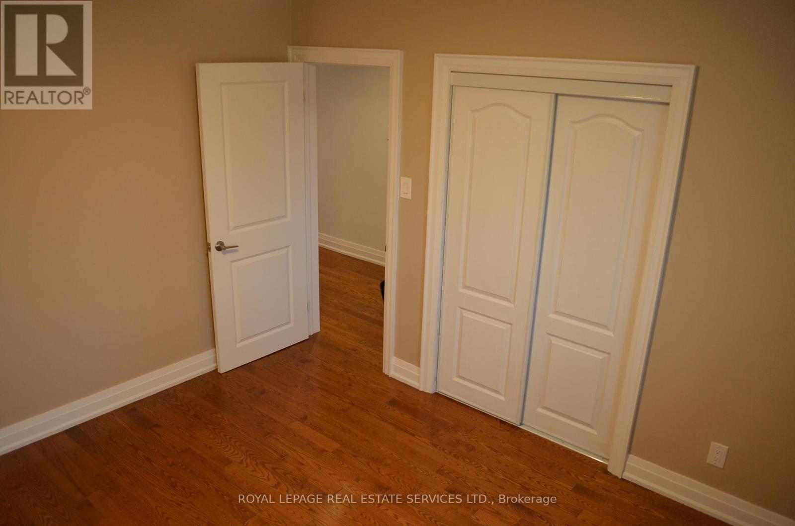 












UPPER - 1513 PHARMACY AVENUE

,
Toronto,




Ontario
M1R2J7

