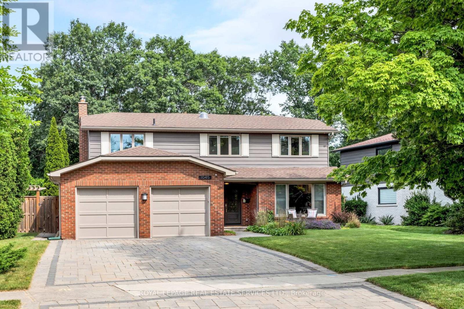 












1045 FAIR BIRCH DRIVE

,
Mississauga,




Ontario
L5H1M4

