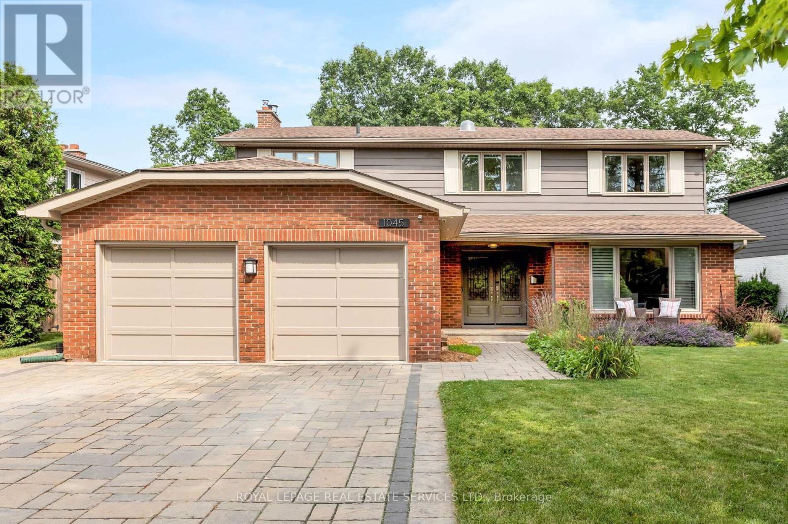 












1045 FAIR BIRCH DRIVE

,
Mississauga,




Ontario
L5H1M4

