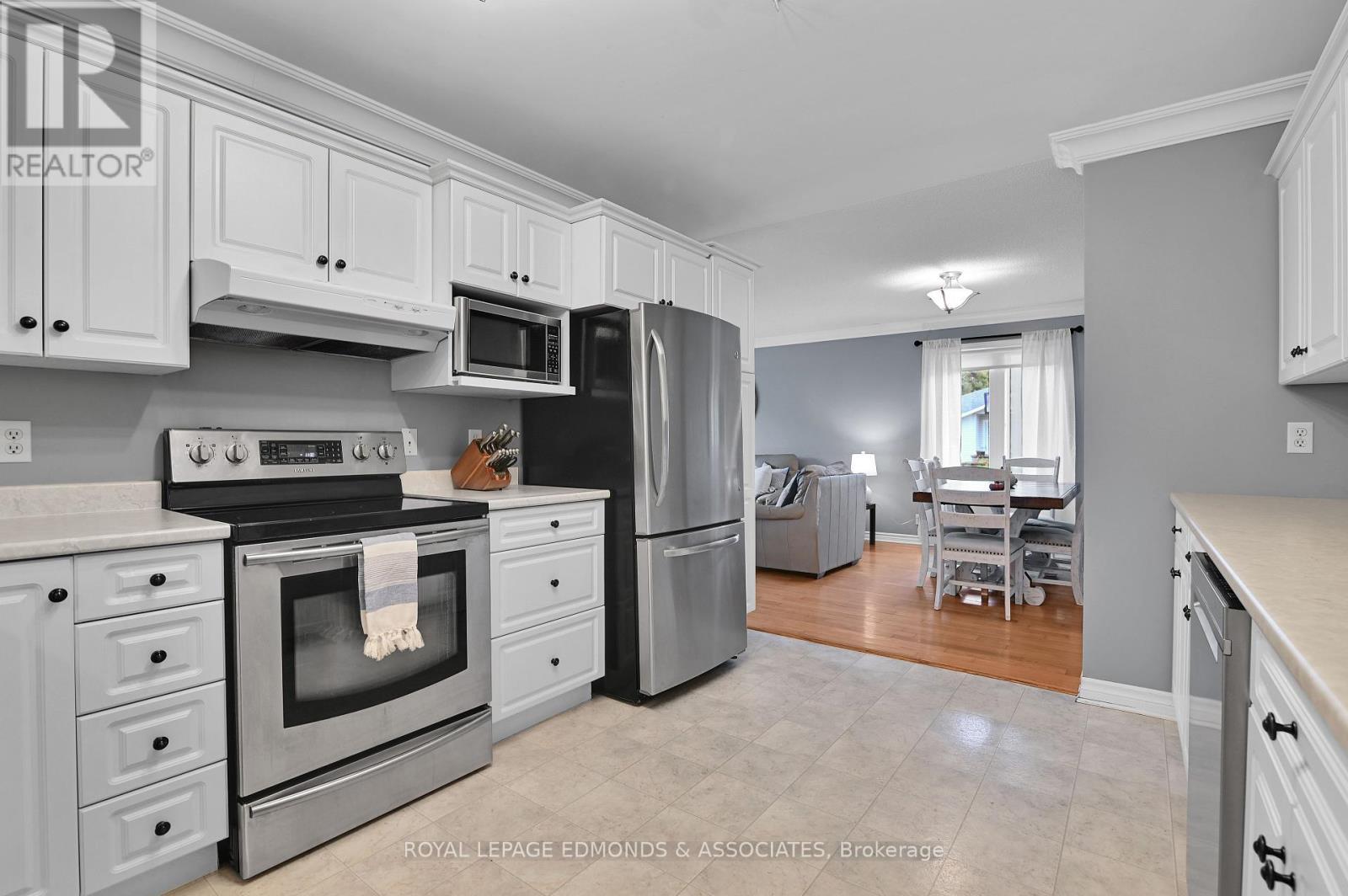 












91 HARAMIS DRIVE

,
Renfrew,




Ontario
K7V4M4


