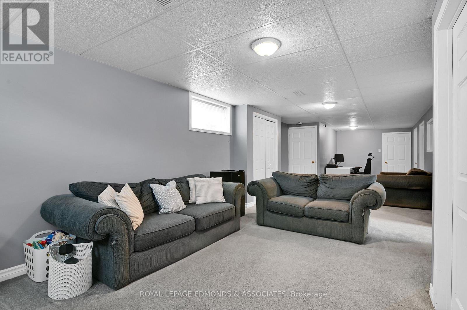 












91 HARAMIS DRIVE

,
Renfrew,




Ontario
K7V4M4

