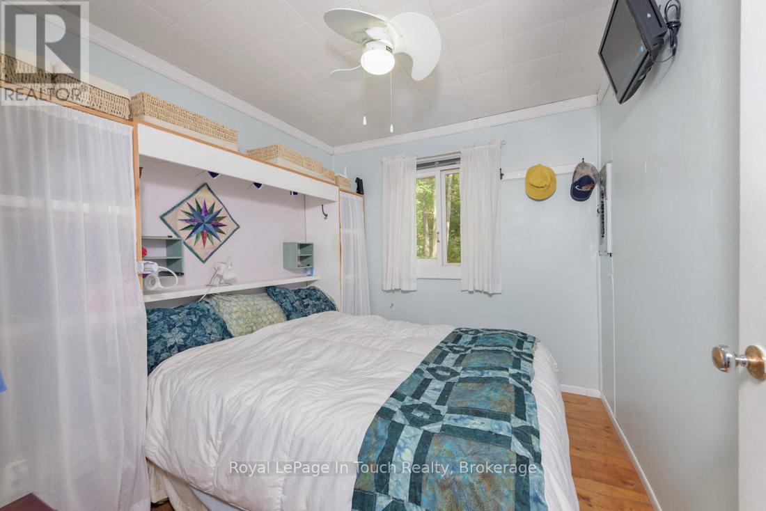 












21 SEVERN RIVER SR406 S

,
Muskoka Lakes (Wood (Muskoka Lakes)),




Ontario
L0K1E0

