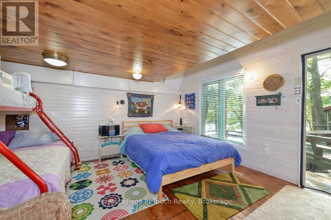 












21 SEVERN RIVER SR406 S

,
Muskoka Lakes (Wood (Muskoka Lakes)),




Ontario
L0K1E0

