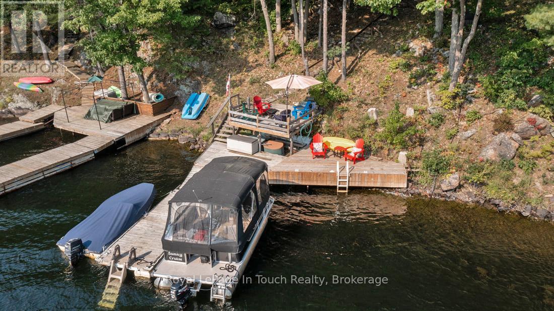 












21 SEVERN RIVER SR406 S

,
Muskoka Lakes (Wood (Muskoka Lakes)),




Ontario
L0K1E0

