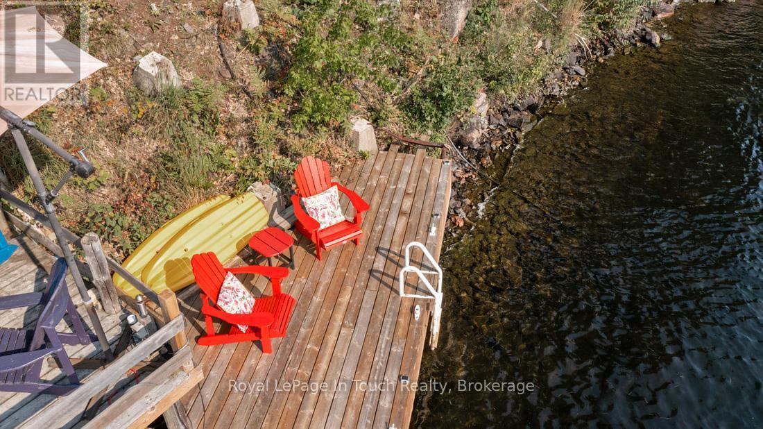












21 SEVERN RIVER SR406 S

,
Muskoka Lakes (Wood (Muskoka Lakes)),




Ontario
L0K1E0

