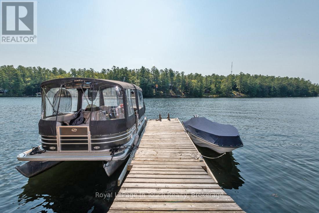 












21 SEVERN RIVER SR406 S

,
Muskoka Lakes (Wood (Muskoka Lakes)),




Ontario
L0K1E0


