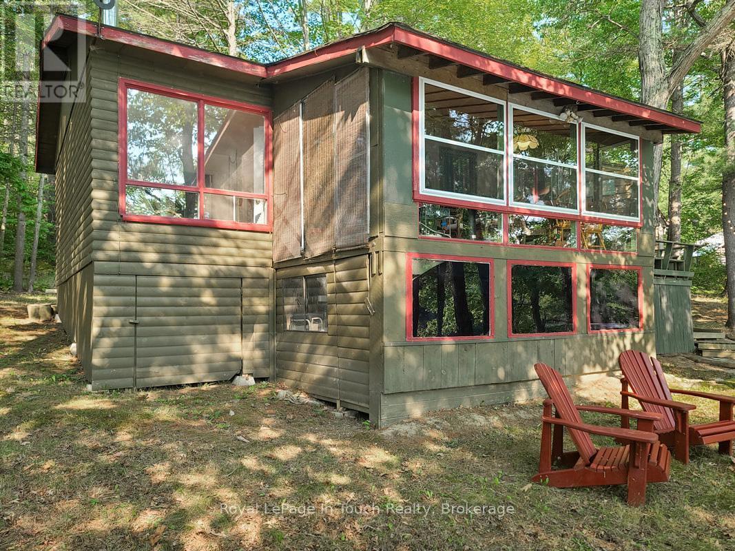 












21 SEVERN RIVER SR406 S

,
Muskoka Lakes (Wood (Muskoka Lakes)),




Ontario
L0K1E0

