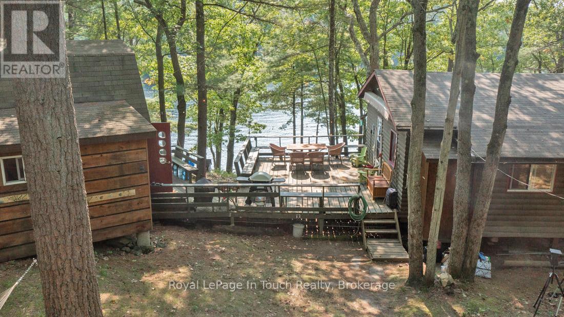 












21 SEVERN RIVER SR406 S

,
Muskoka Lakes (Wood (Muskoka Lakes)),




Ontario
L0K1E0


