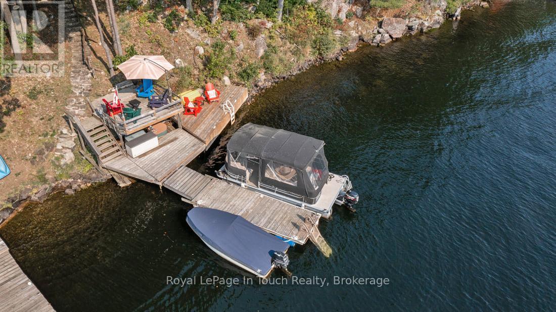 












21 SEVERN RIVER SR406 S

,
Muskoka Lakes (Wood (Muskoka Lakes)),




Ontario
L0K1E0

