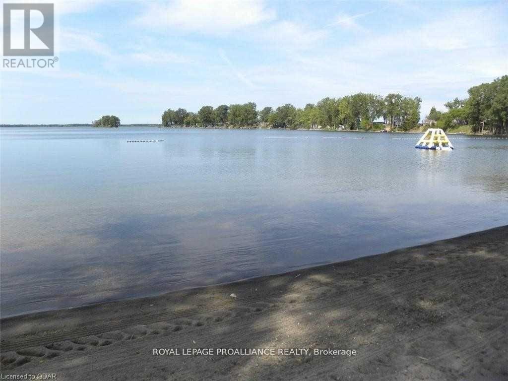 












486 CTY RD 18 - 3 BEACHVIEW LANE

,
Prince Edward County (Athol Ward),




Ontario
K0K1P0

