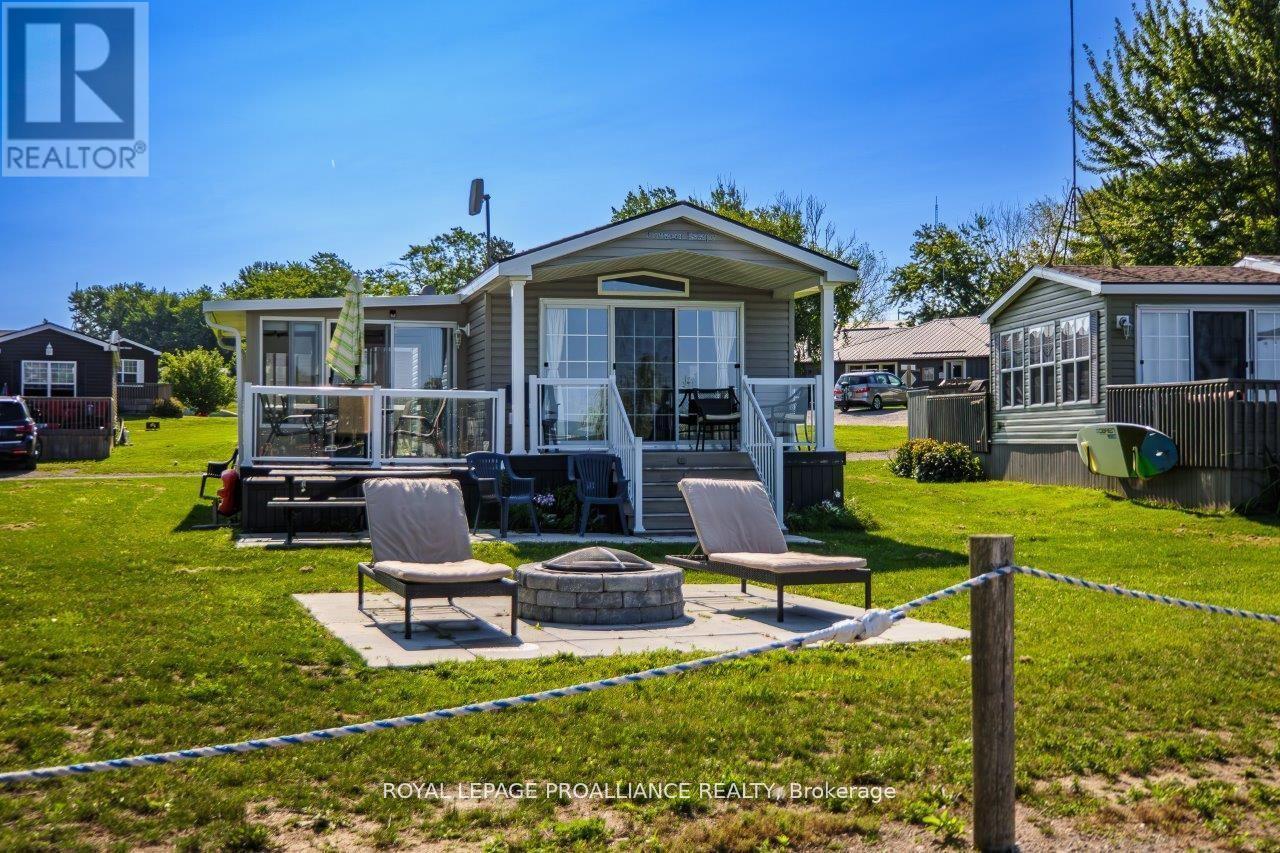 












486 CTY RD 18 - 3 BEACHVIEW LANE

,
Prince Edward County (Athol Ward),




Ontario
K0K1P0

