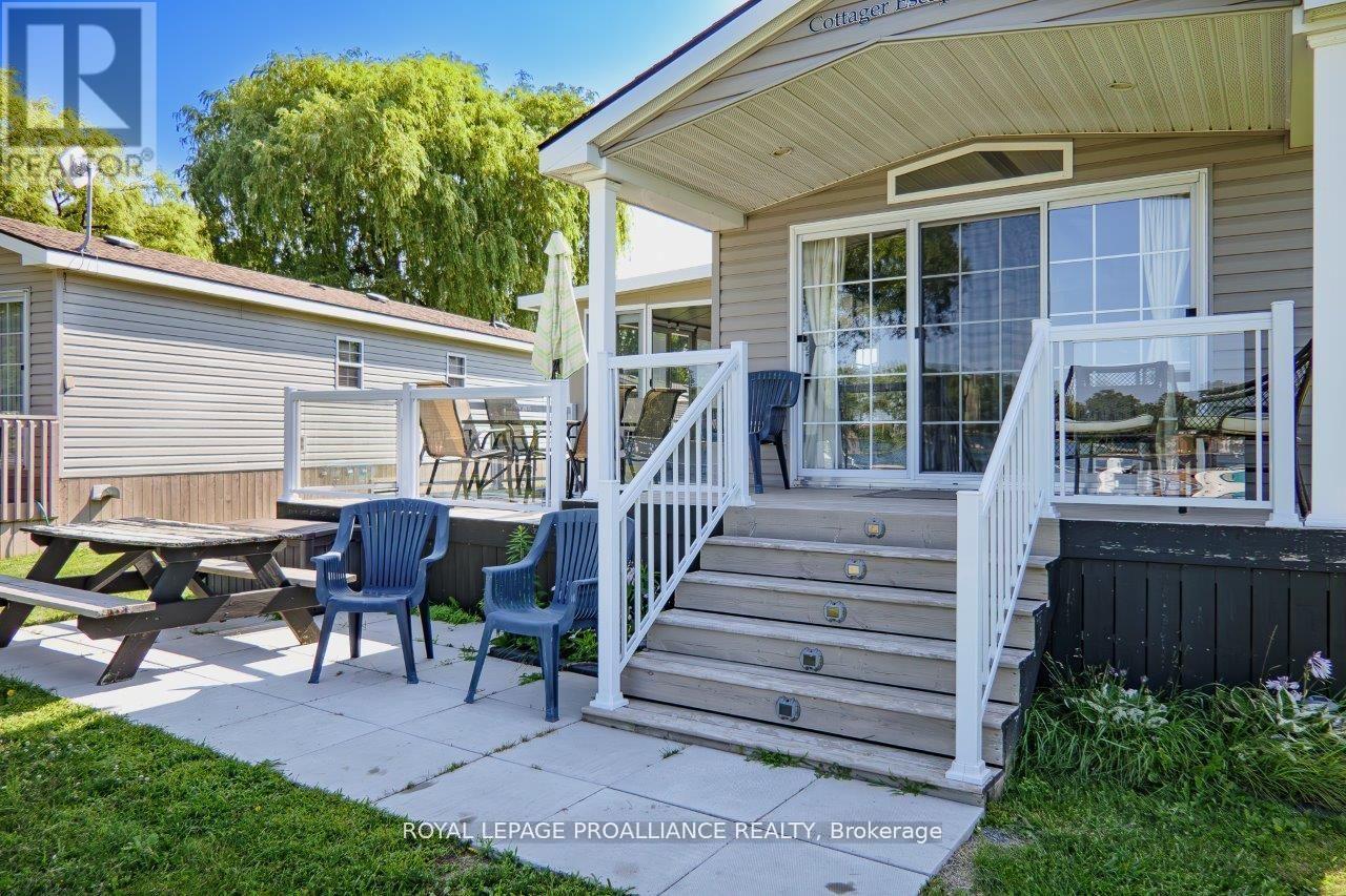 












486 CTY RD 18 - 3 BEACHVIEW LANE

,
Prince Edward County (Athol Ward),




Ontario
K0K1P0

